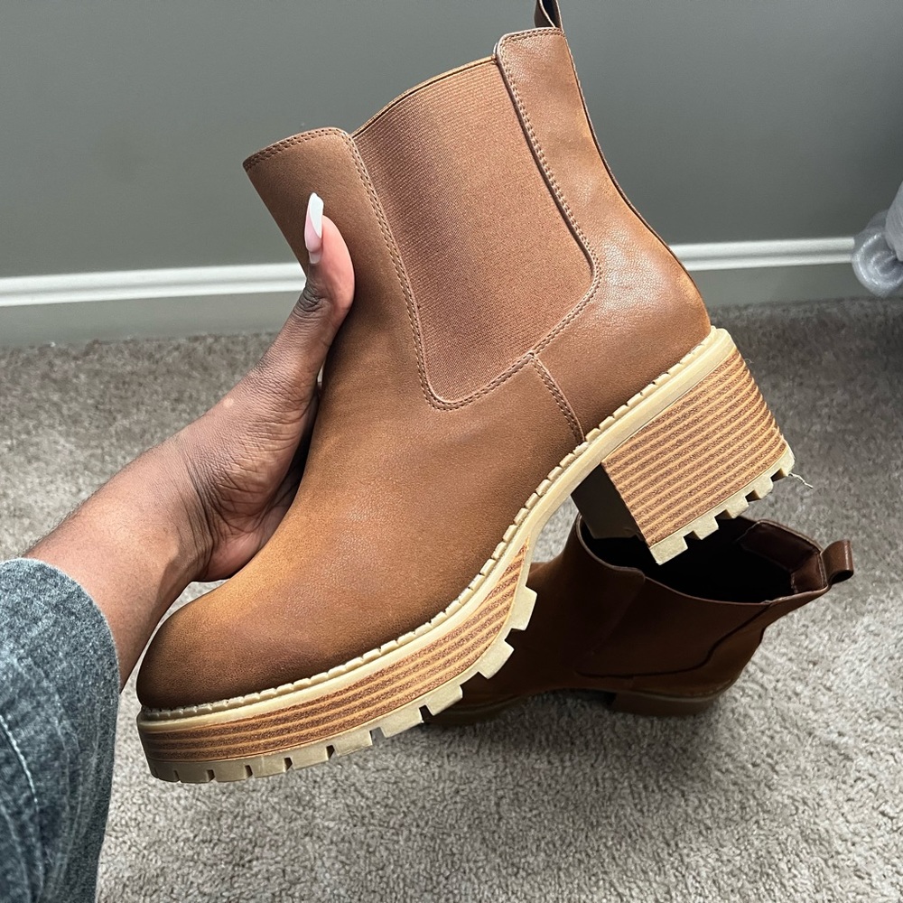Brown Chelsea Boots - Worn x 1